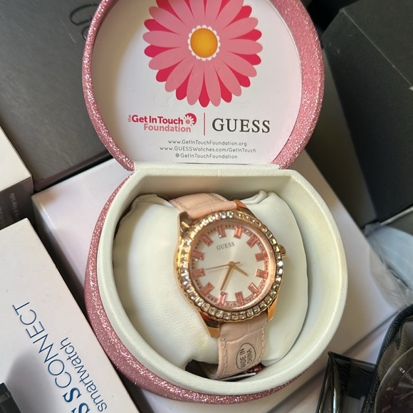 New GUESS SPARKLING PINK LIMITED EDITION 38MM PINK GENUINE 
